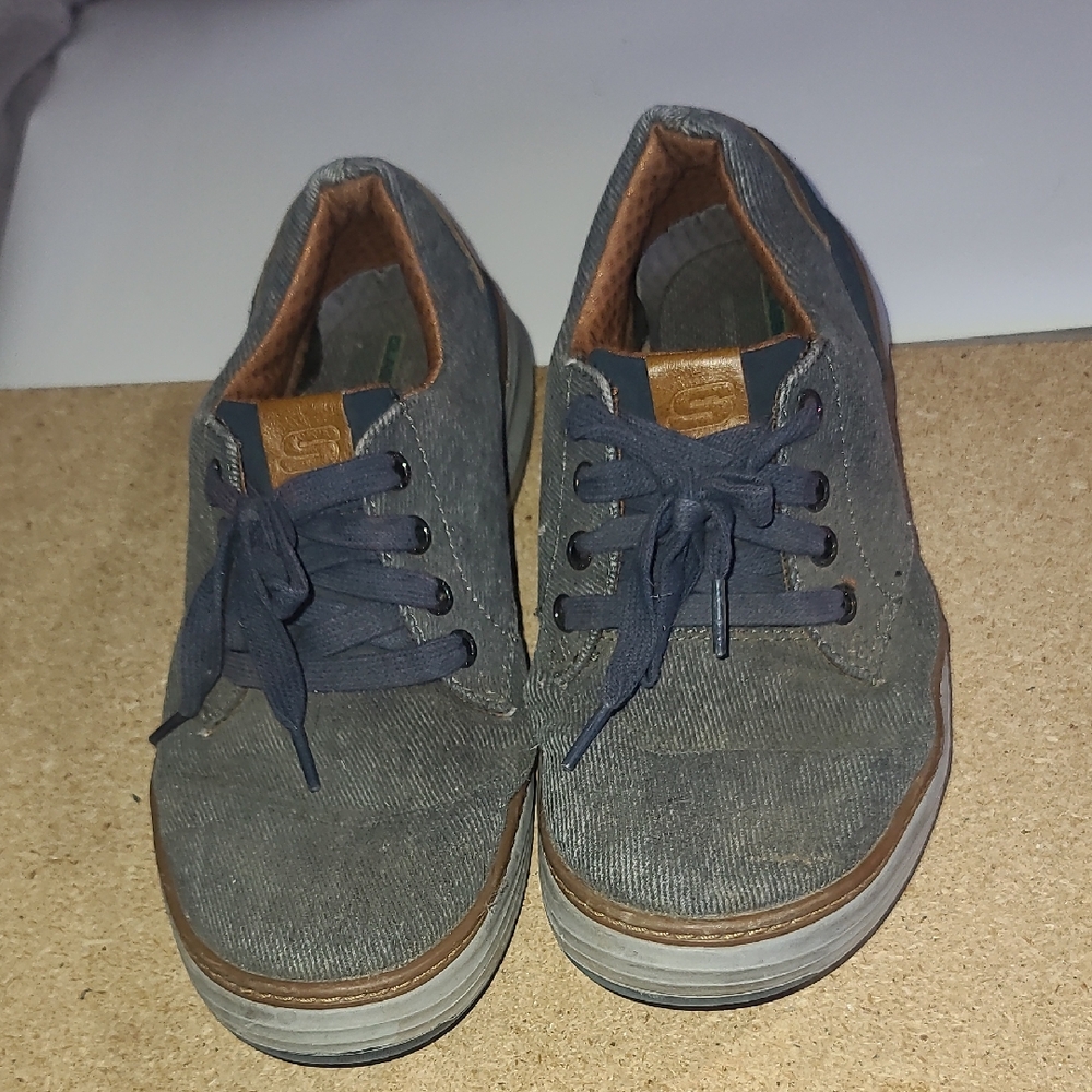 Sketcher Moreno Denim Sneakers with Brown Accents